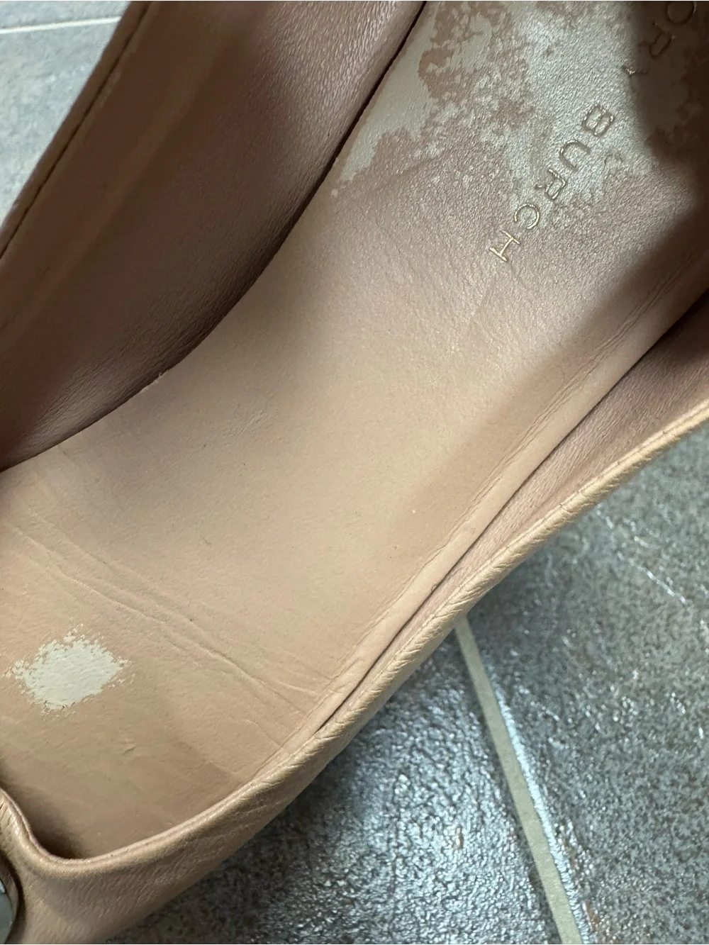 Tory Burch Almond Flour Nude Leather Claire Ballet Flat Logo Slip On Shoes 6